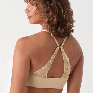 True Body Boost Convertible Lace Bra
